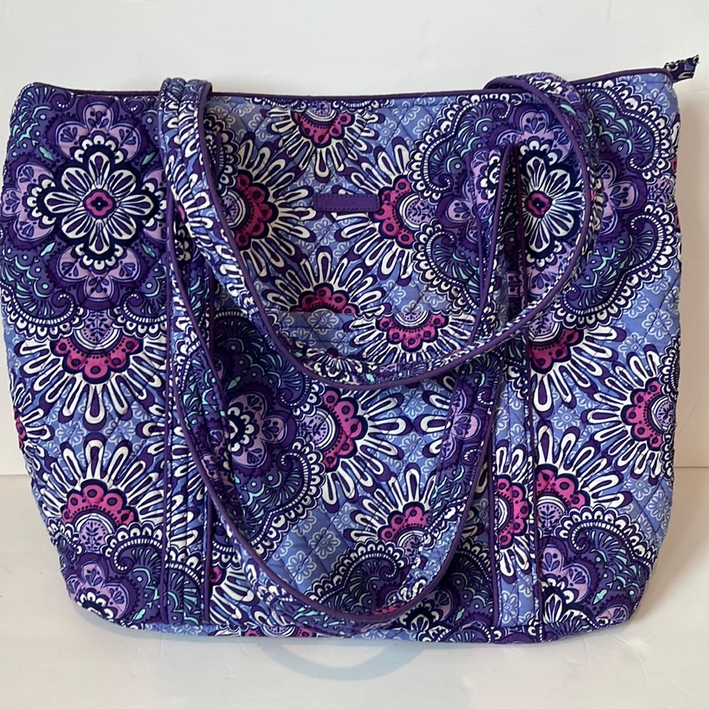 VERA BRADLEY large tote